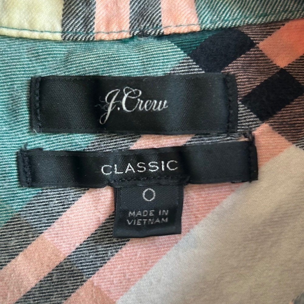 J.Crew Button Down Shirt Women 0 Green Pink Plaid Classic Fit Long Sleeve Cotton - Picture 3 of 8